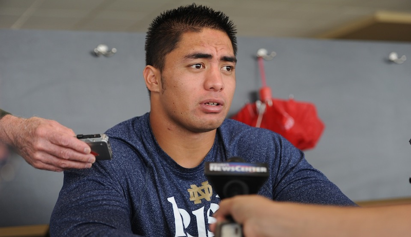 Illustration for article titled Manti Te'o's Dead Girlfriend Isn't Real, And Everything Else You Need To Know About One Of The Craziest Sports Stories Ever